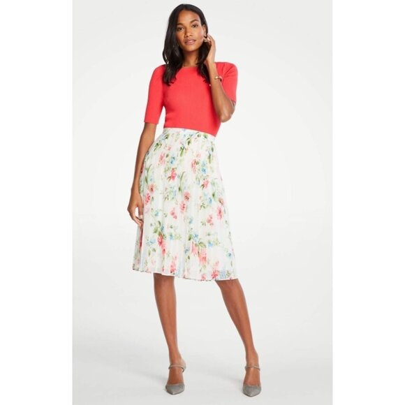 Ann Taylor Womens Pleated Skirt Size 6 Floral A-Line Flowy Lined Knee Length - Picture 2 of 6